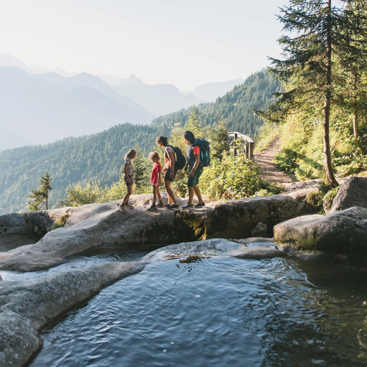 Lofer_Almenwelt_Lofer_Wasserfallweg_Wandern_am_Wasser_Sommer_C_Salzburger_Saalachtal_Tourismus_Urheber_Katrin_Kerschbaumer_4